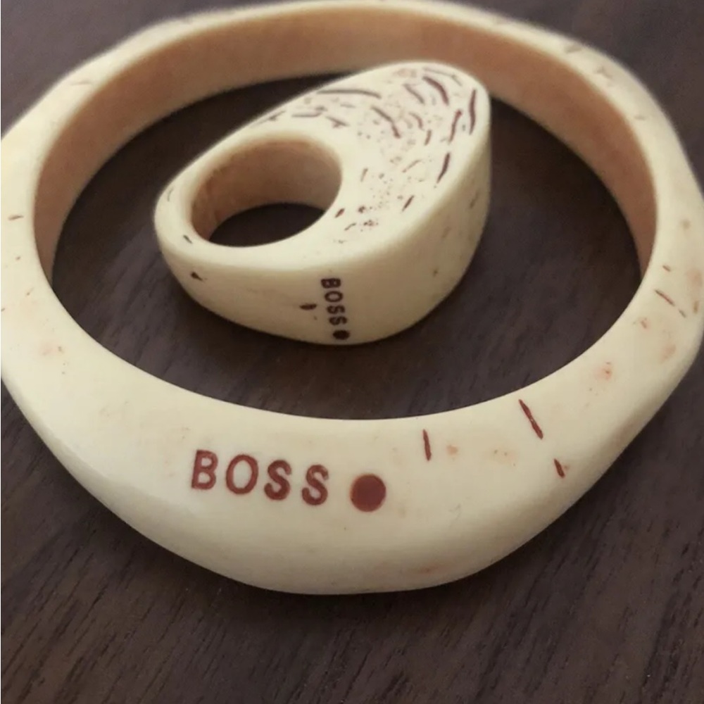 Authentic Boss Womens Bracelet and Ring 2psc Set NEW - Picture 3 of 11